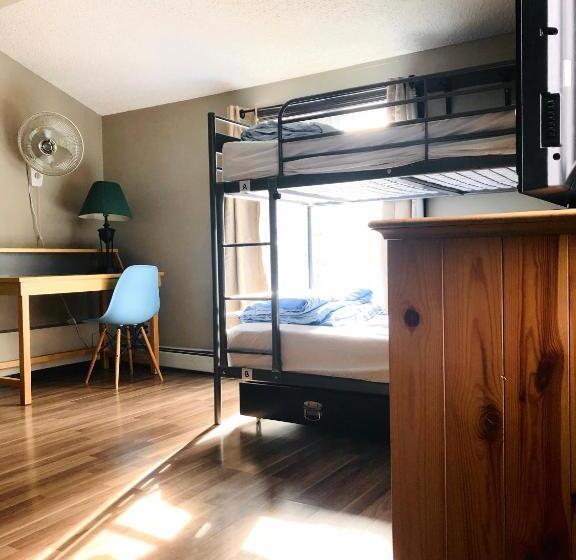 四人标准间, Banff International Hostel