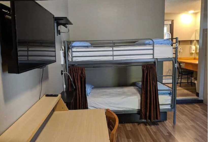 共用房间的床, Banff International Hostel