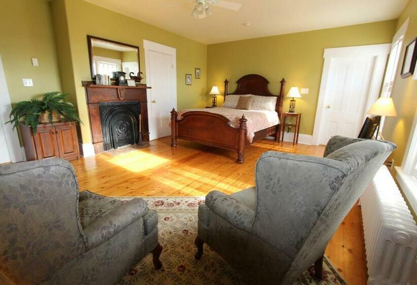 高级大房间, Louisbourg Heritage House