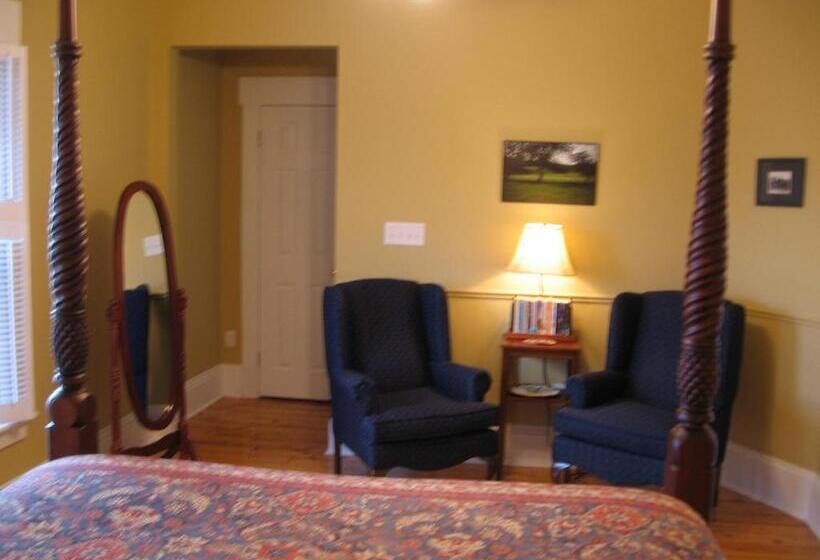 标准间, Louisbourg Heritage House