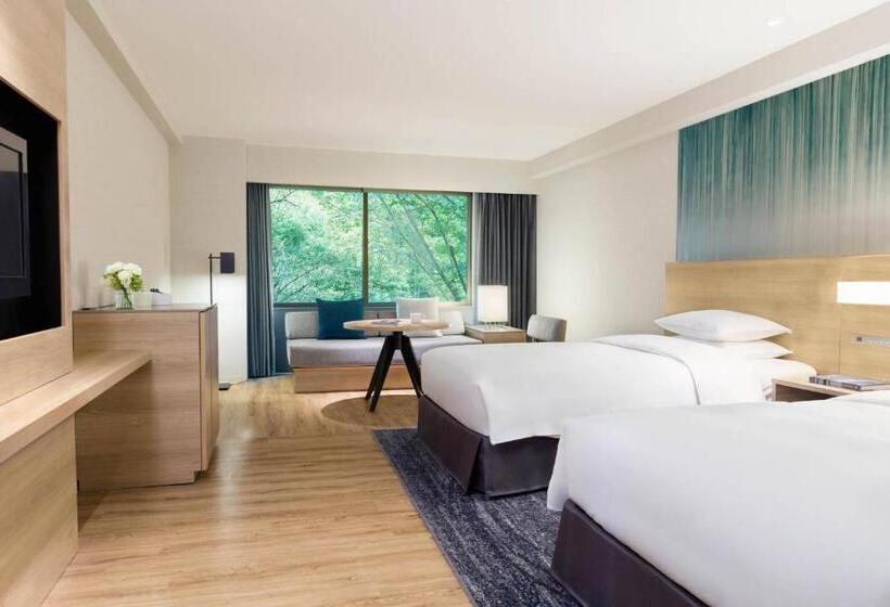 Номер Superior Кровать Кинг, Fuji Marriott Hotel Lake Yamanaka