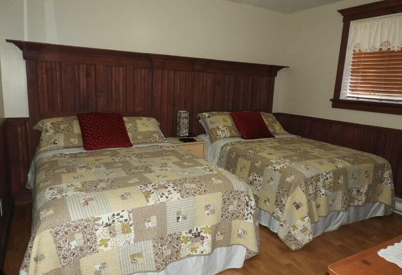 Номер Стандарт 2 Двуспальные Кровати, Hôtel Sous La Croix 152725