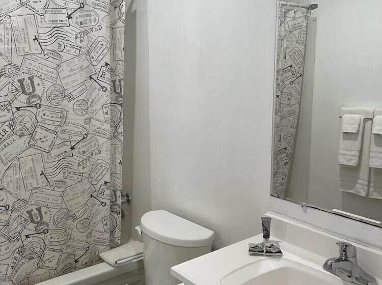 Quarto Estandar 2 Camas Casal, Welcome Inn
