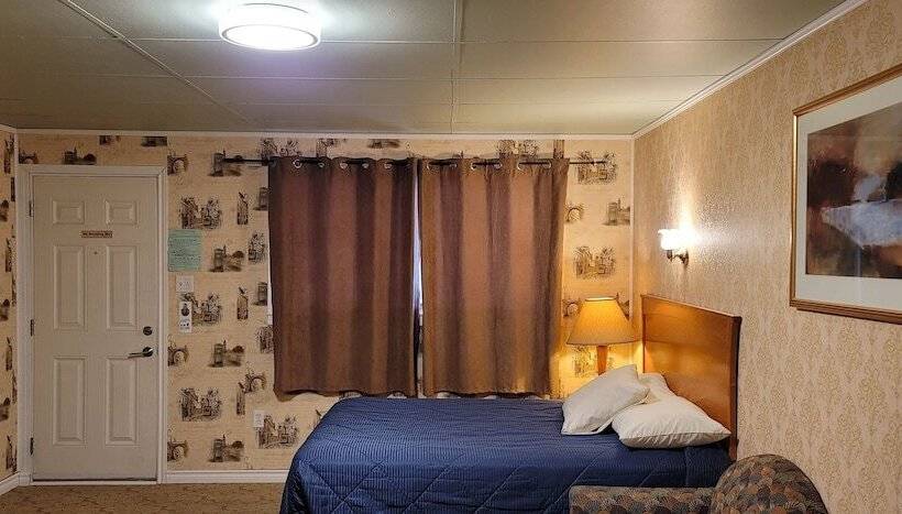 スタンダードルーム, Neepawa Motel