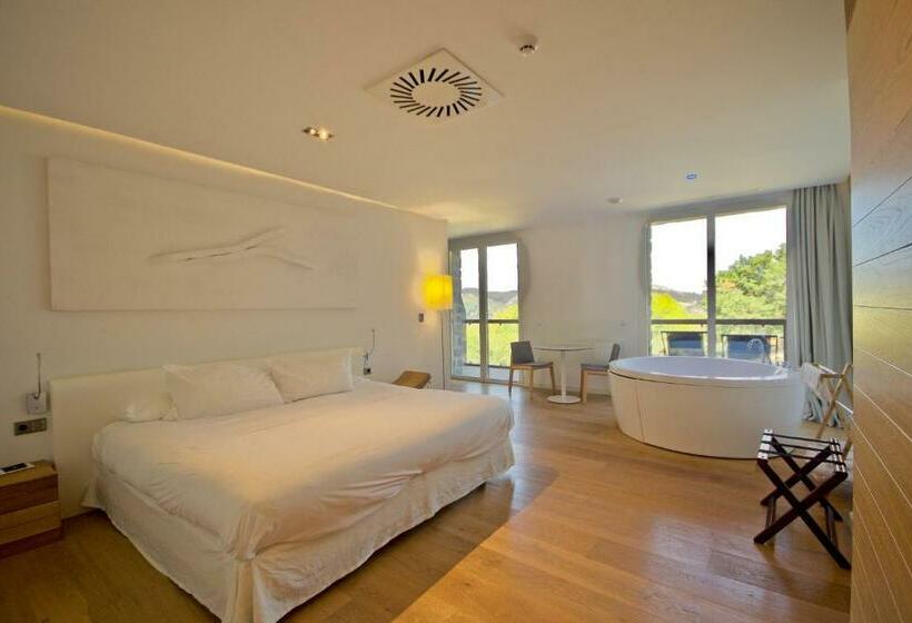 Habitación Deluxe Vista Montaña, Arantza Hotela  Adults Only