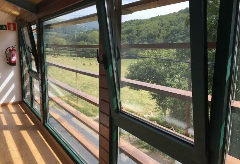标准单人间, Complexo Xacobeo