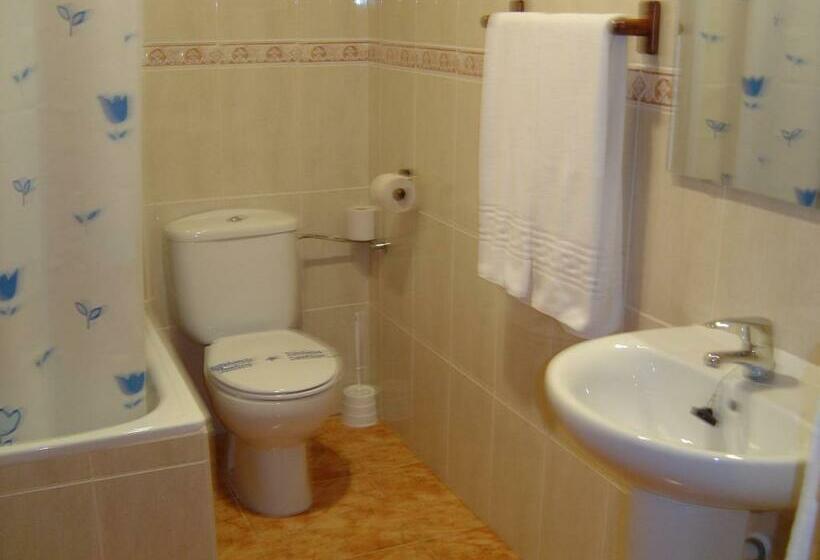 Номер Стандарт, Hostal D´ernes