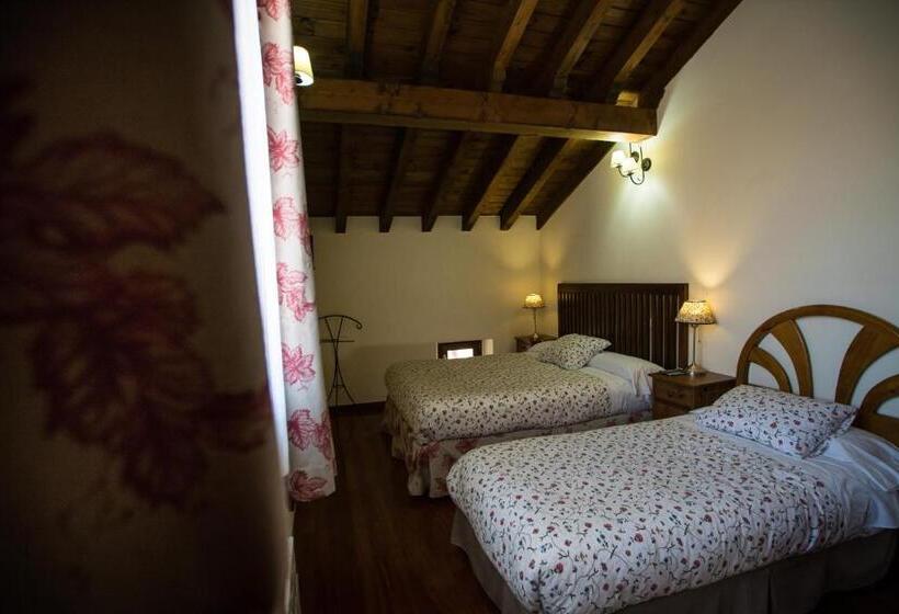 Номер Стандарт Трехместный, Posada 3 Valles