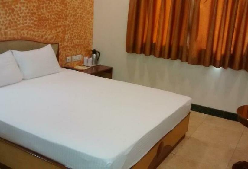 Номер Deluxe, Wingston A Treehouse Hotel, Mathura