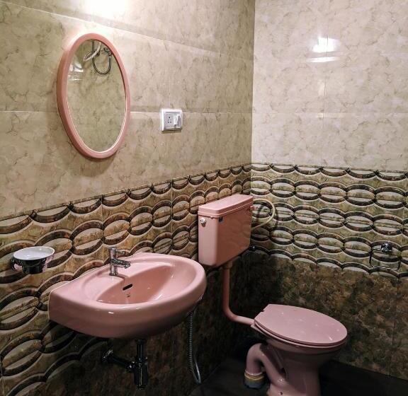 בית, חדר שינה 1, Avalon Inn