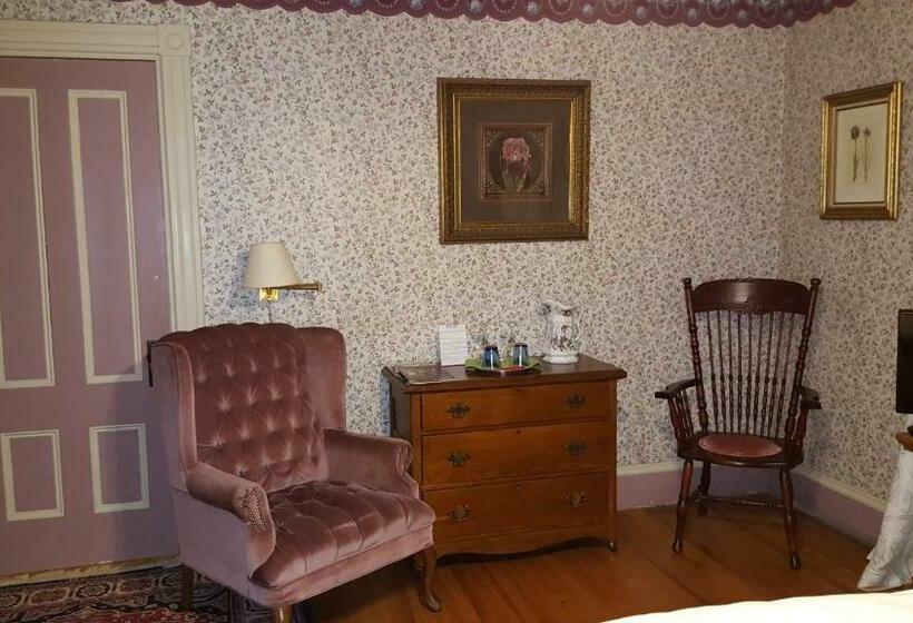 Номер Стандарт, Holidae House Bed & Breakfast