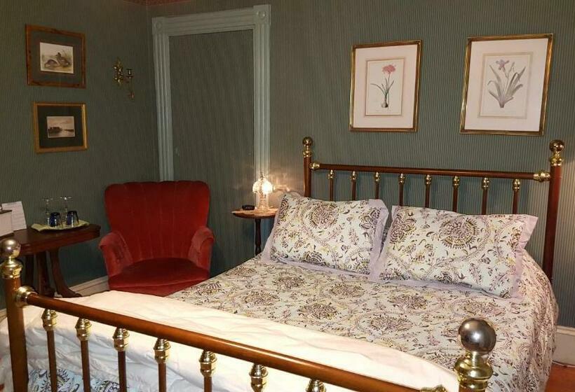 Номер Стандарт, Holidae House Bed & Breakfast