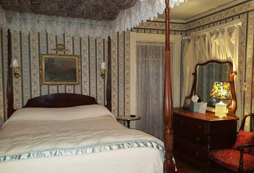 Номер Стандарт, Holidae House Bed & Breakfast