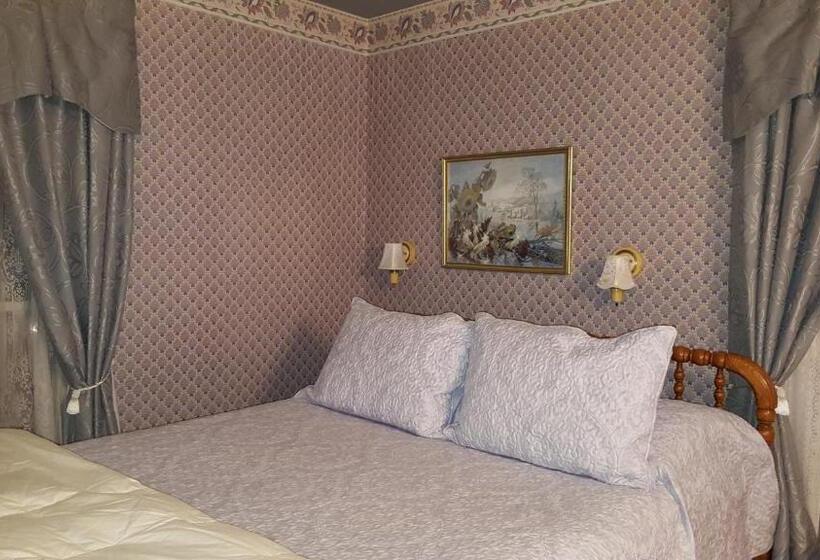 Номер Стандарт, Holidae House Bed & Breakfast