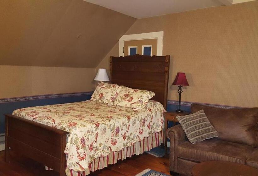 Номер Стандарт, Holidae House Bed & Breakfast