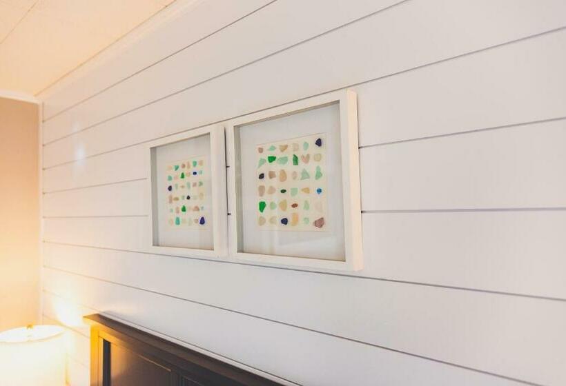 Номер Basic, Bearskin Neck Motor Lodge