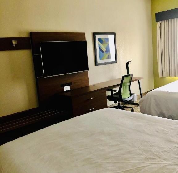 جناح لذوى الاحتياجات الخاصة, Holiday Inn Express & Suites Cedar Falls   Waterloo, An Ihg