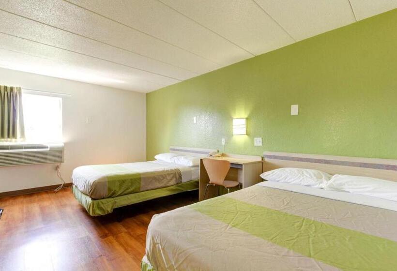 Номер Deluxe, Motel 6 Portland, Me