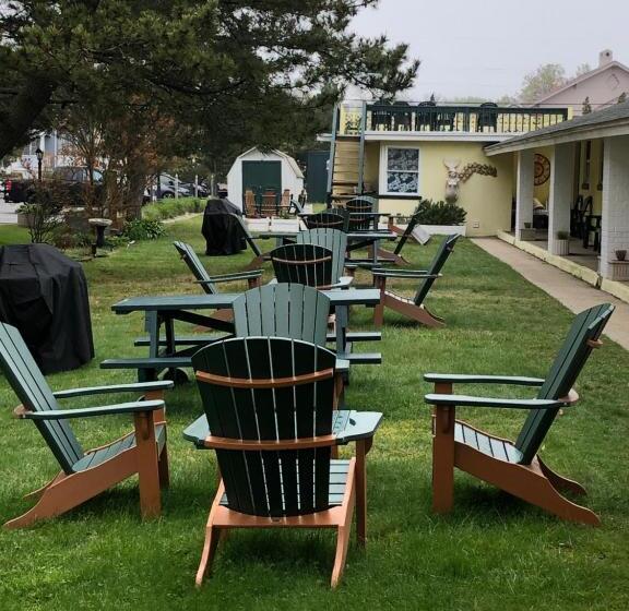 스탠다드 룸 킹사이즈 침대, The Buckingham Motel