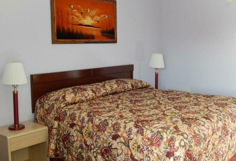 غرفة قياسية سرير كينج, Townsman Motel