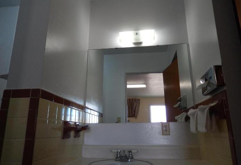 Номер Стандарт, Townsman Motel