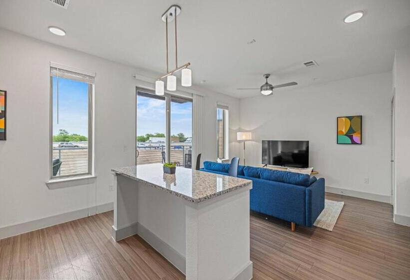 اتاق استاندارد برای معلولان, Placemakr Downtown Austin