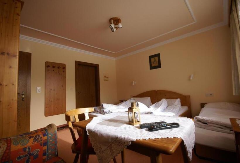 Номер Стандарт, Haus Oblasser