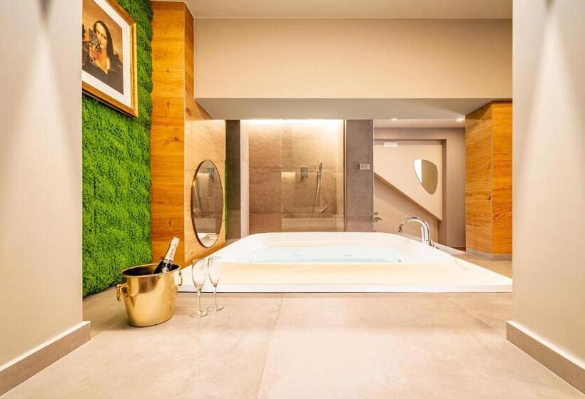 Стандартный Номер Кровать Кинг, Cinquanta Sfumature Luxury Suites