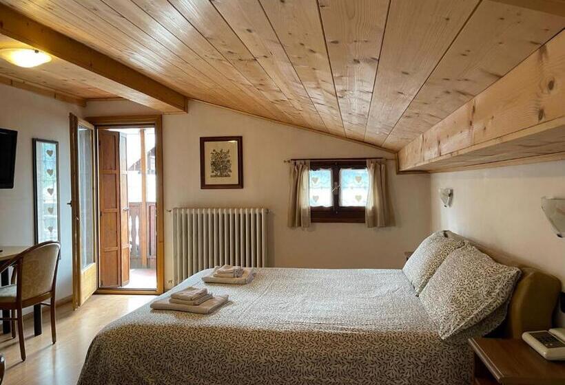 4인용 스탠다드 룸, Ambassador Rooms In Bormio, Solo Camera Senza Colazione