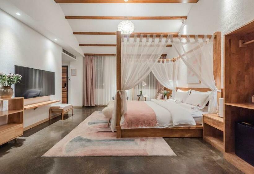 اتاق لوکس, Shang Shan Ruo Shui 大理上山若水客栈