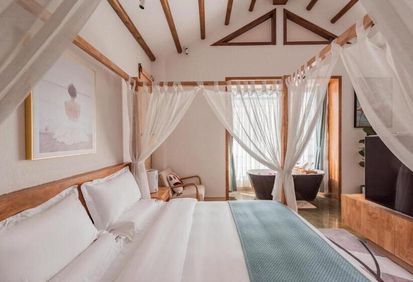 Люкс Повышенной Комфортности, Shang Shan Ruo Shui 大理上山若水客栈