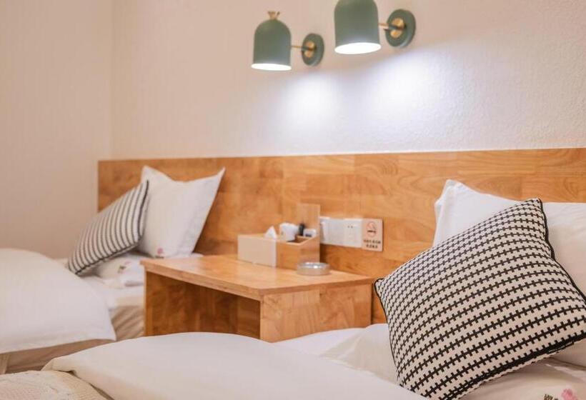 اتاق لوکس, Shang Shan Ruo Shui 大理上山若水客栈