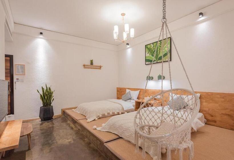 اتاق لوکس, Shang Shan Ruo Shui 大理上山若水客栈