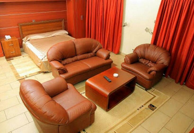 استودیو استاندارد با چشم‌انداز باغ, Norfolk Towers Serviced Apartment  Nairobi, City Centre Cbd