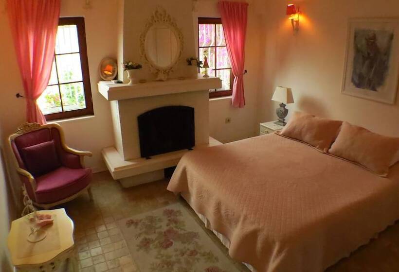 خانه 3 خوابه, 8 Oda Boutique Homes