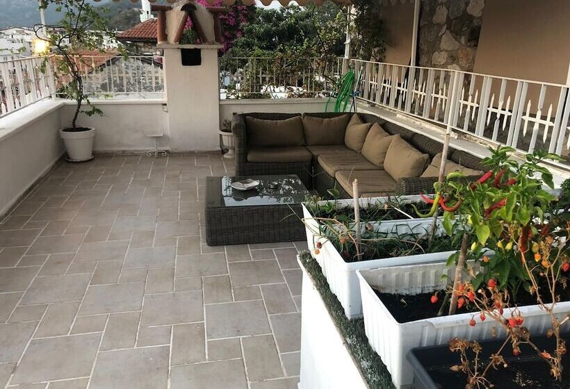 خانه 3 خوابه, 8 Oda Boutique Homes