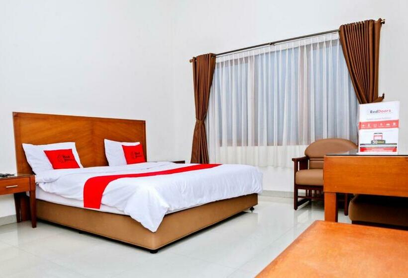 Номер Стандарт, Residences By Reddoorz Near Rumah Mode