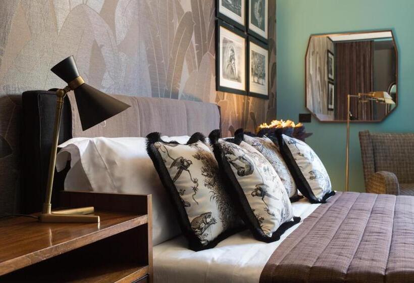 سوییت جونیور, Velona's Jungle Luxury Suites