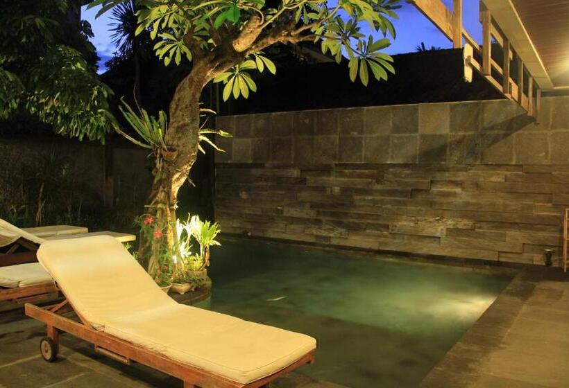 带大床的豪华间, Semarandana Bedrooms And Pool
