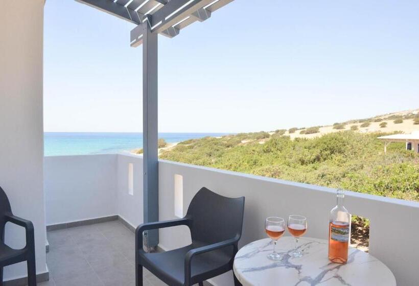 Triple Room Sea View, Paradise Studios
