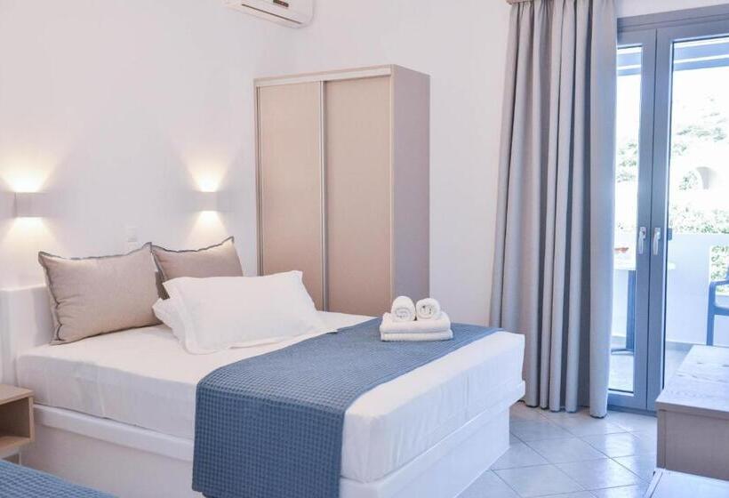 Triple Room Sea View, Paradise Studios