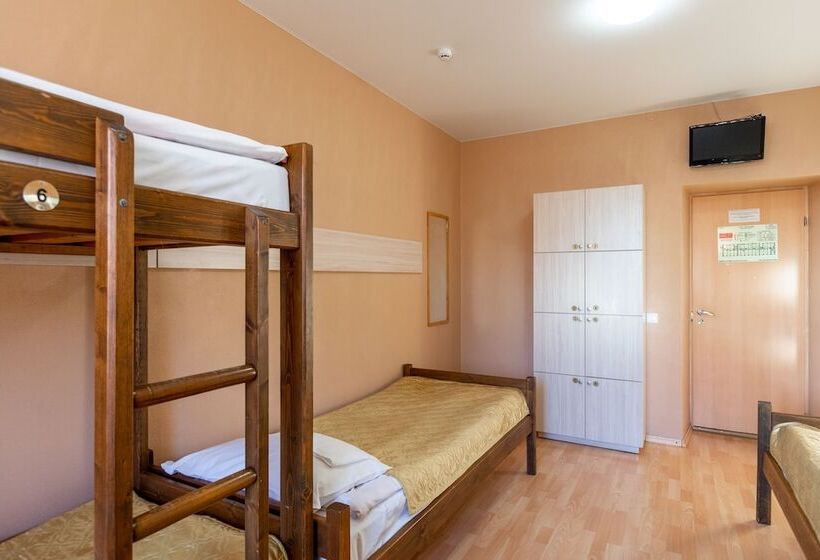 تختخواب در اتاق مشترک, Petrozavodsk   Hostel