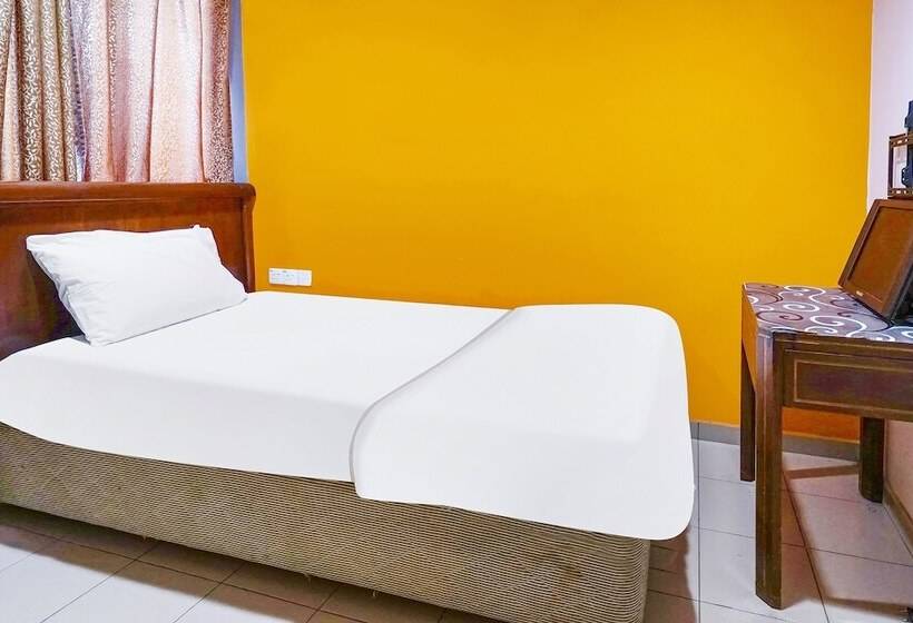 اتاق استاندارد یک نفره, New Station Hotel Klang