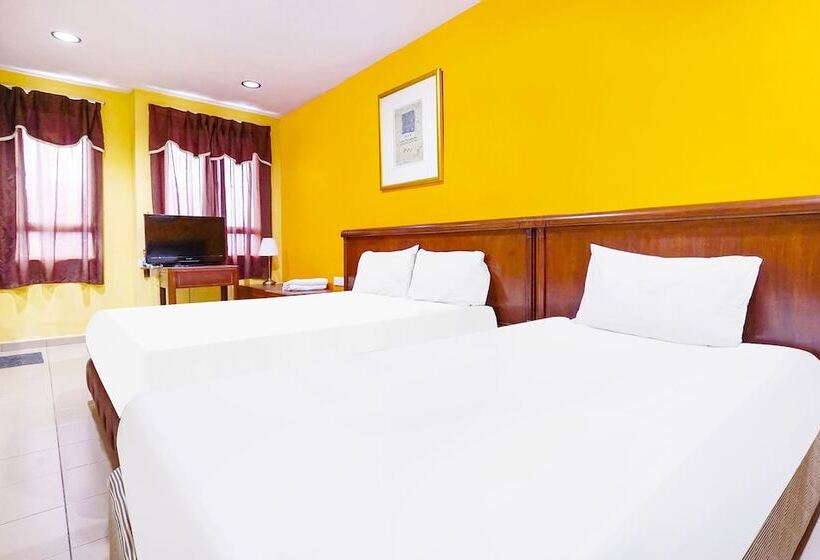 اتاق استاندارد سه نفره, New Station Hotel Klang