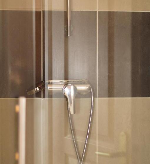 סטודיו סופריור, Résidence Hôtel Les Joséphines