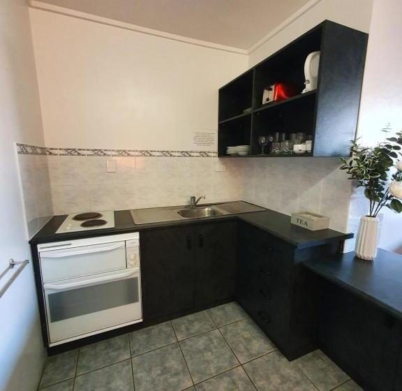 Апартаменты 1 Спальня, Sunseeker Motel