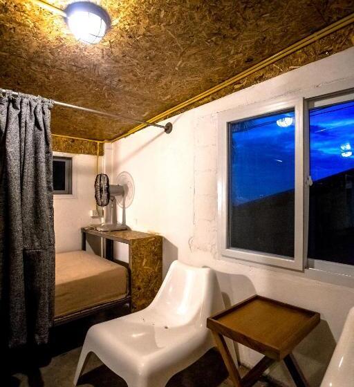 Cama em Quarto Compartilhado, Loft Hostel Koh Tao
