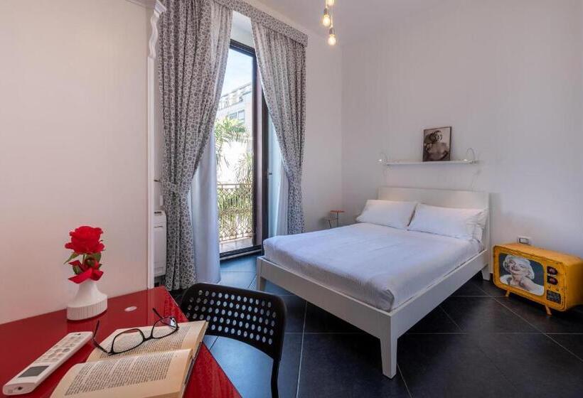 اتاق اکونومی, Maria Vittoria Charming Rooms And Apartments