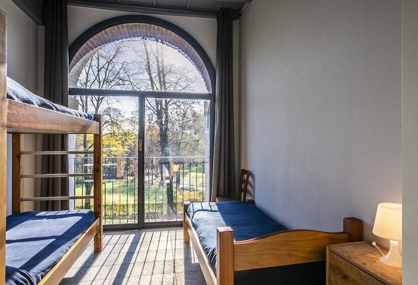 اتاق استاندارد با سرویس بهداشتی مشترک, B&b E Ostello, Parco Di Monza, Cascina Costa Alta
