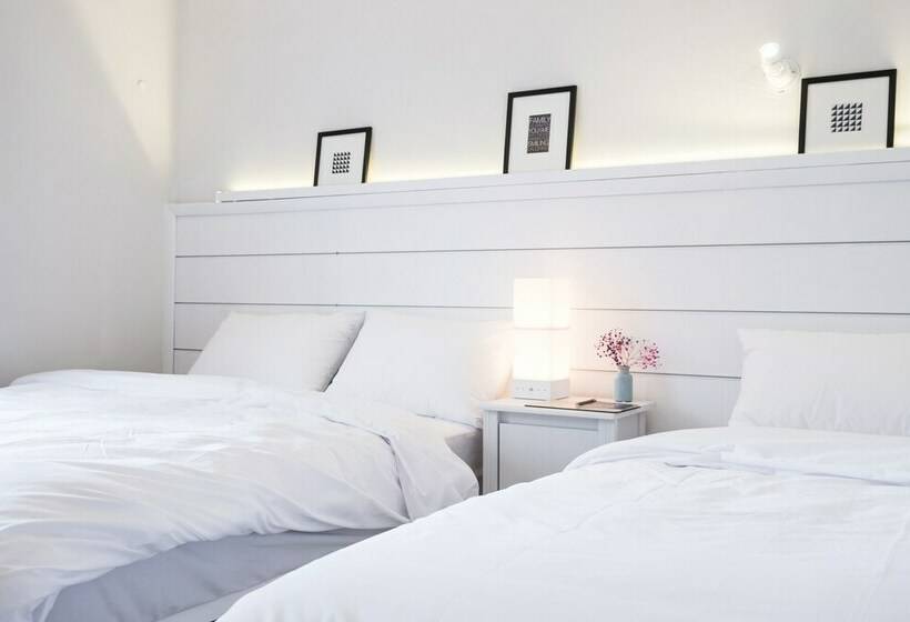 Семейный Номер, Canvas Hostel